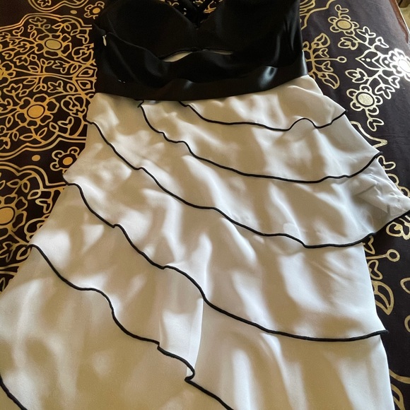 Glamour dress - Picture 2 of 3